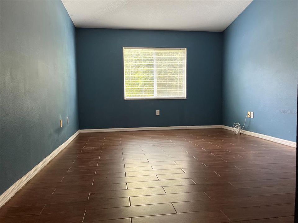 En Venta: $309,900 (4 camas, 2 baños, 1507 Pies cuadrados)