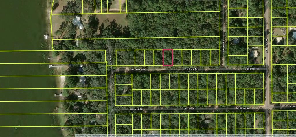 En Venta: $8,900 (0.22 acres)
