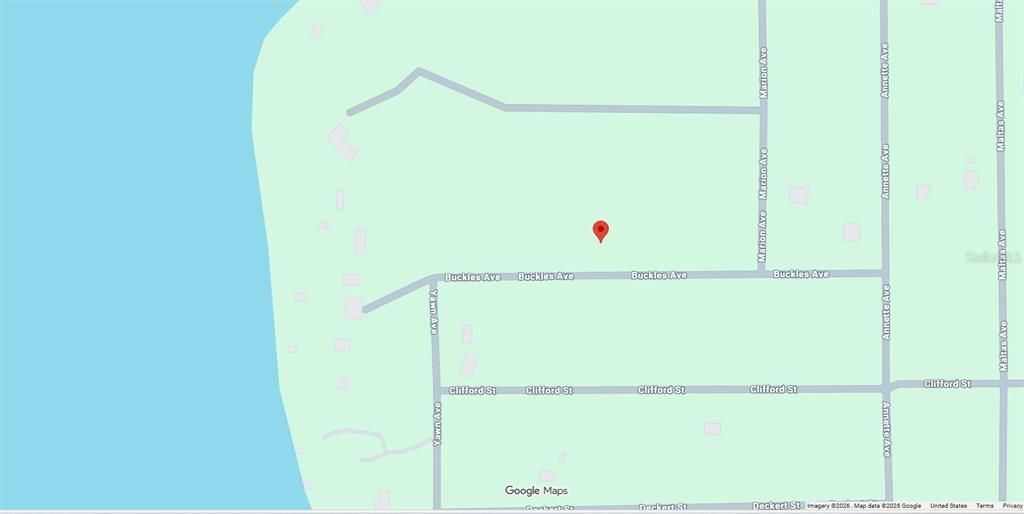 En Venta: $8,900 (0.22 acres)