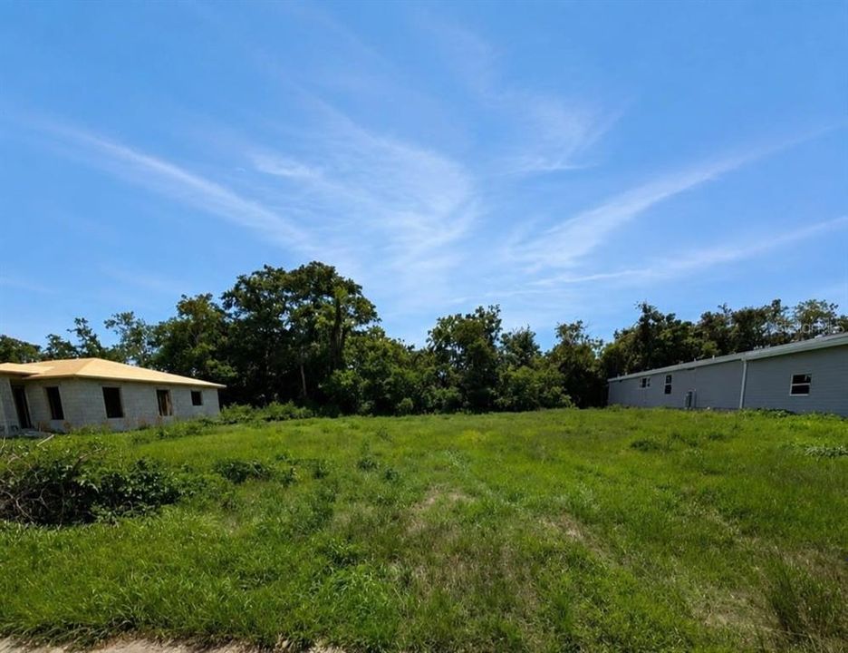 На продажу: $40,000 (0.21 acres)