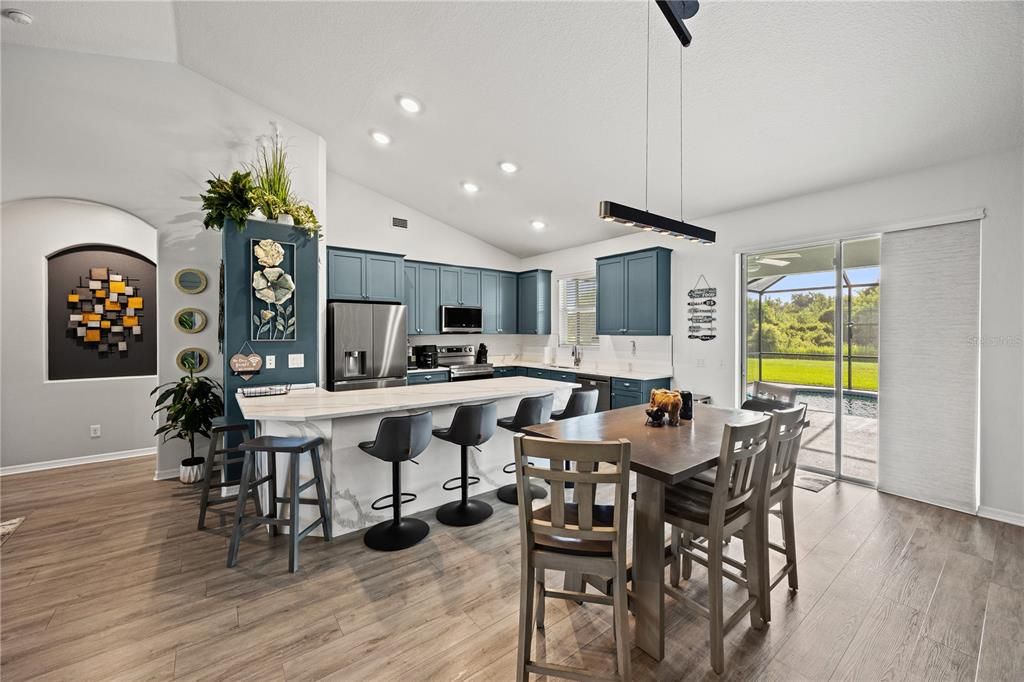 For Sale: $525,000 (3 beds, 2 baths, 1602 Square Feet)