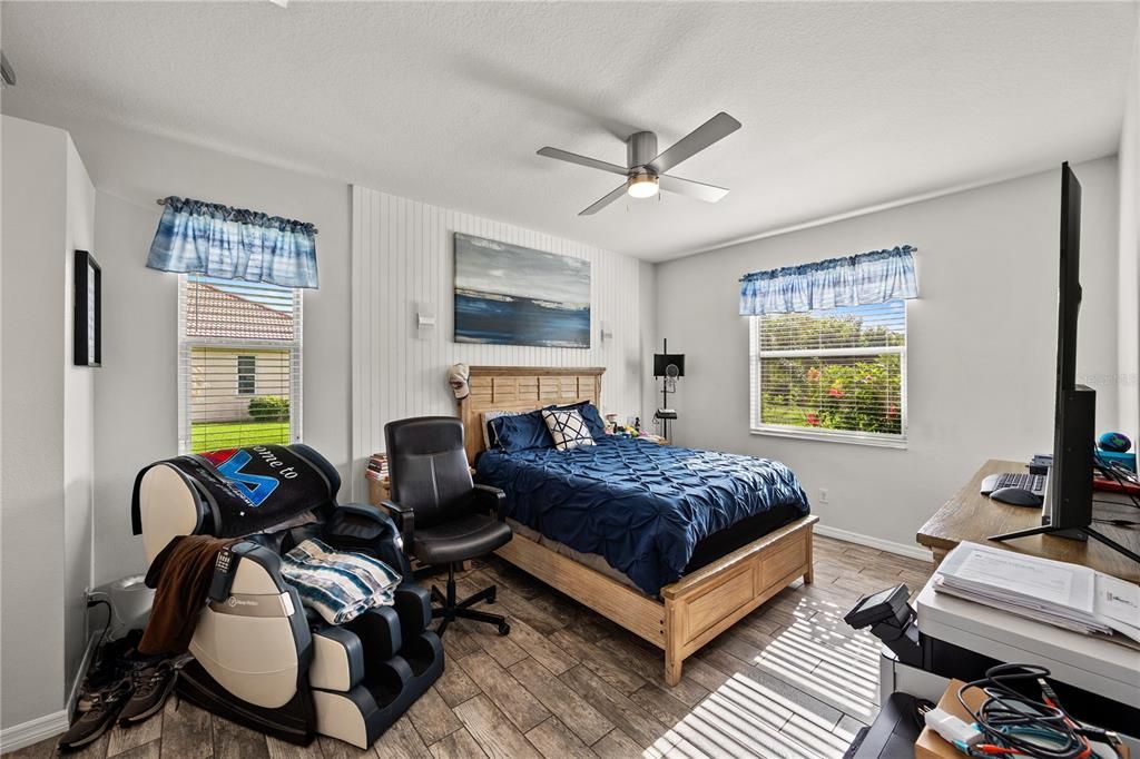 For Sale: $525,000 (3 beds, 2 baths, 1602 Square Feet)
