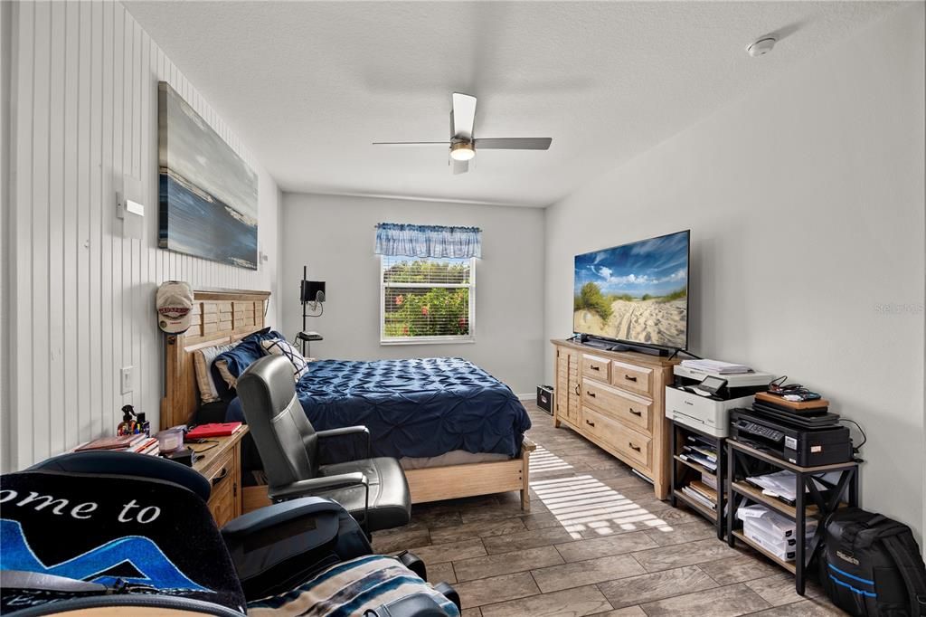 For Sale: $525,000 (3 beds, 2 baths, 1602 Square Feet)