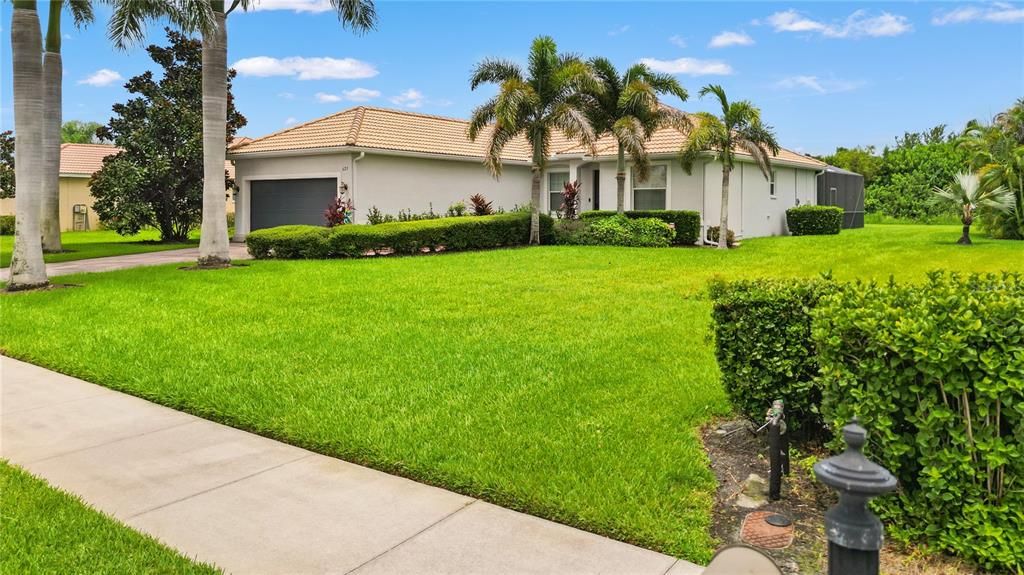 For Sale: $525,000 (3 beds, 2 baths, 1602 Square Feet)