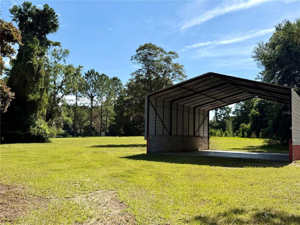 For Sale: $239,900 (3 beds, 2 baths, 1104 Square Feet)