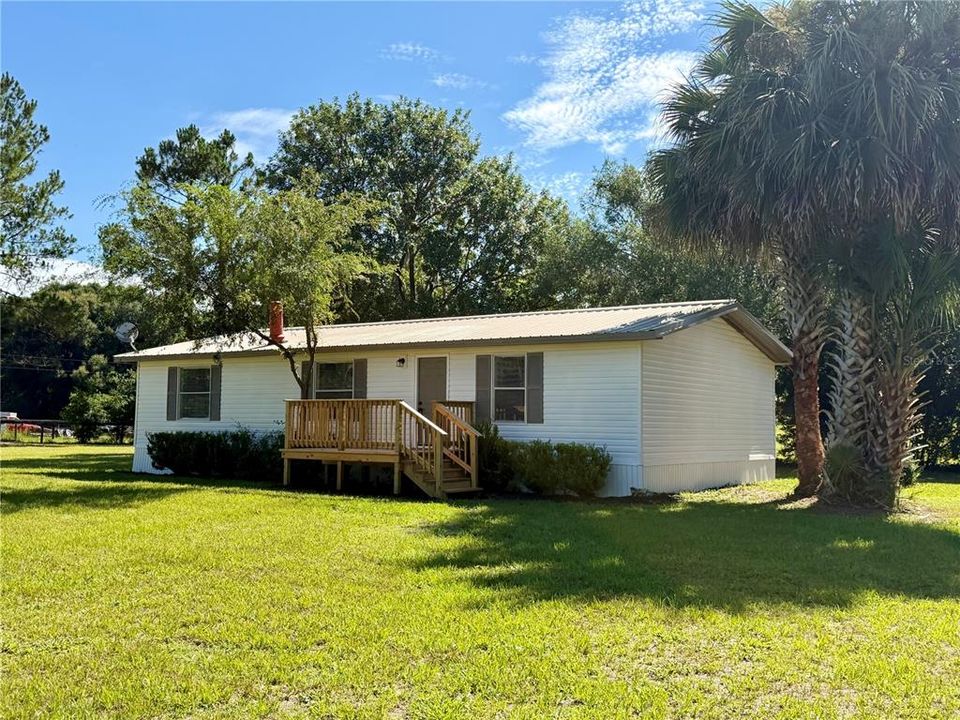 For Sale: $239,900 (3 beds, 2 baths, 1104 Square Feet)