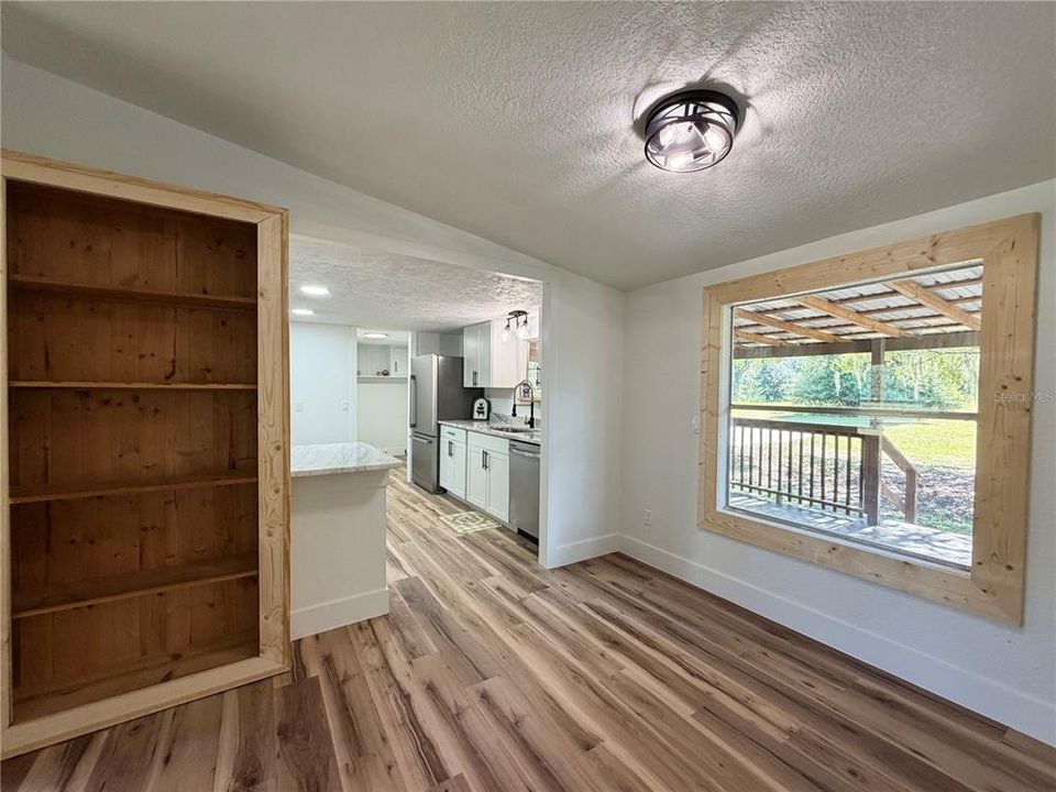 For Sale: $239,900 (3 beds, 2 baths, 1104 Square Feet)
