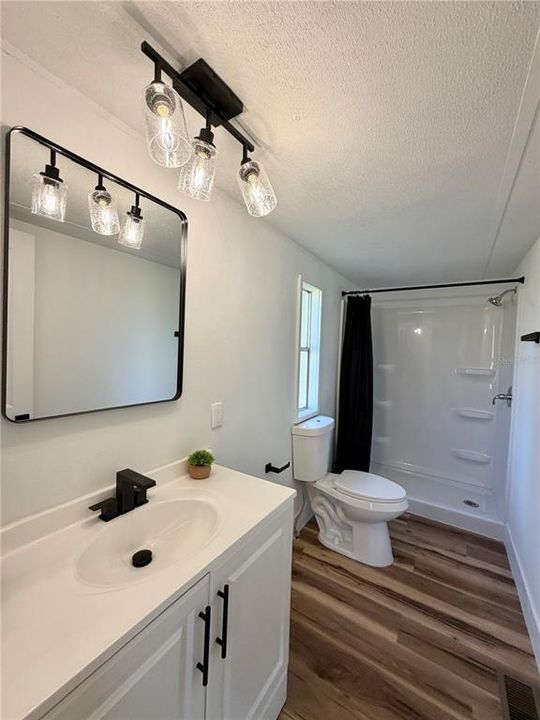For Sale: $239,900 (3 beds, 2 baths, 1104 Square Feet)
