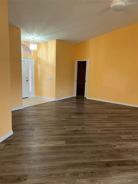 На продажу: $275,000 (3 спален, 2 ванн, 1862 Квадратных фут)