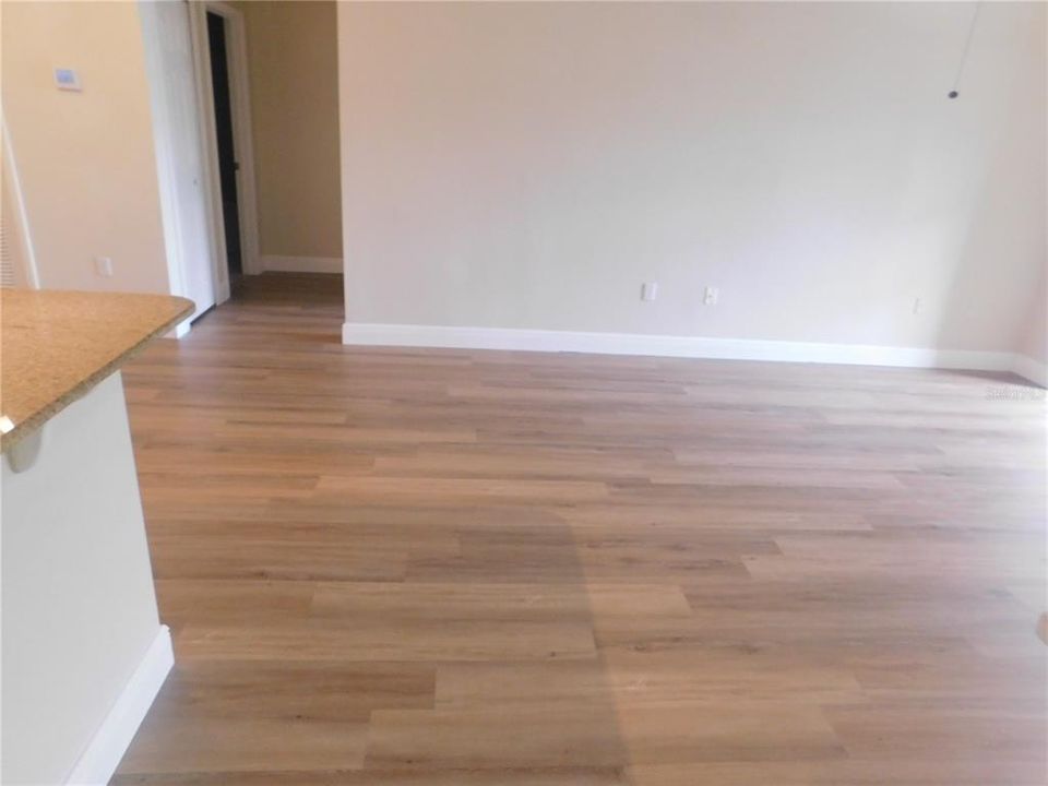 En Venta: $275,000 (2 camas, 2 baños, 1264 Pies cuadrados)
