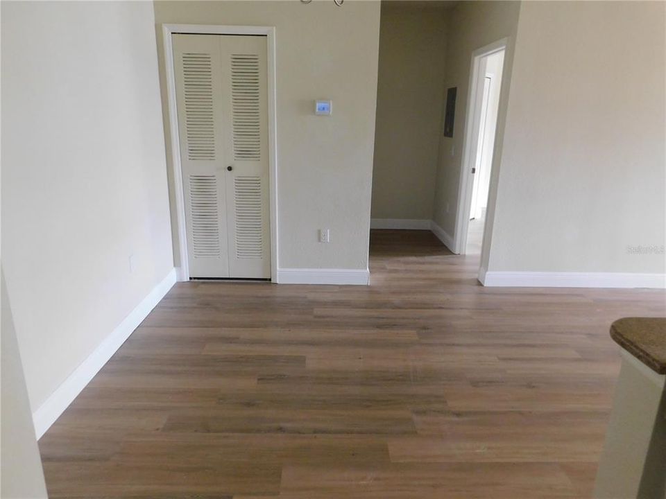 En Venta: $275,000 (2 camas, 2 baños, 1264 Pies cuadrados)