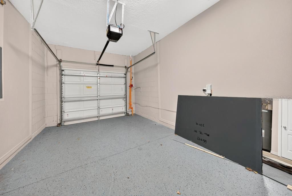 En Venta: $379,600 (3 camas, 3 baños, 1944 Pies cuadrados)