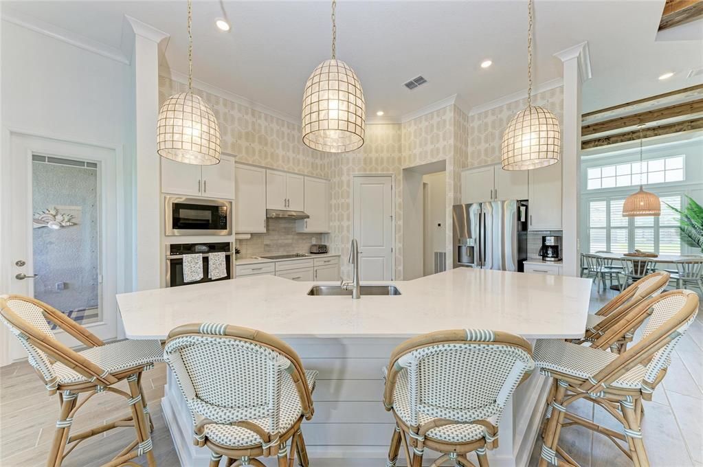 For Sale: $1,075,000 (3 beds, 3 baths, 2799 Square Feet)