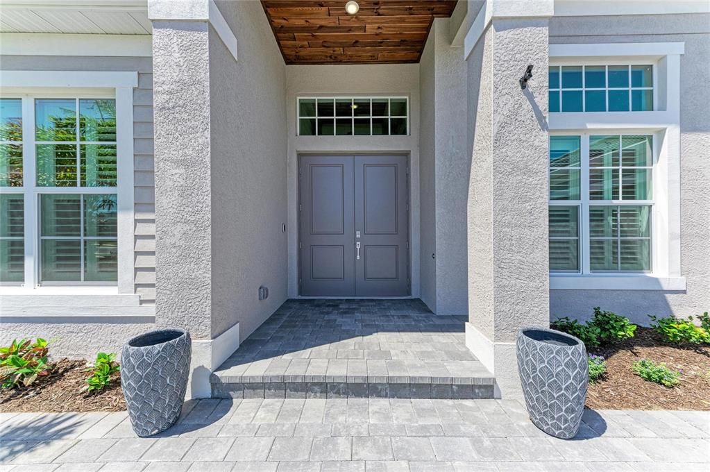 For Sale: $1,075,000 (3 beds, 3 baths, 2799 Square Feet)