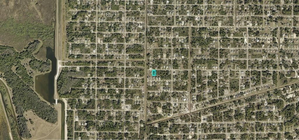 待售: $21,000 (0.25 acres)