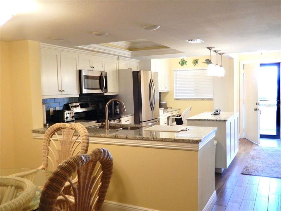 For Rent: $3,300 (2 beds, 2 baths, 1040 Square Feet)