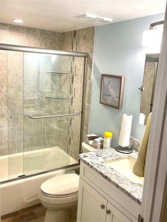 For Rent: $3,300 (2 beds, 2 baths, 1040 Square Feet)