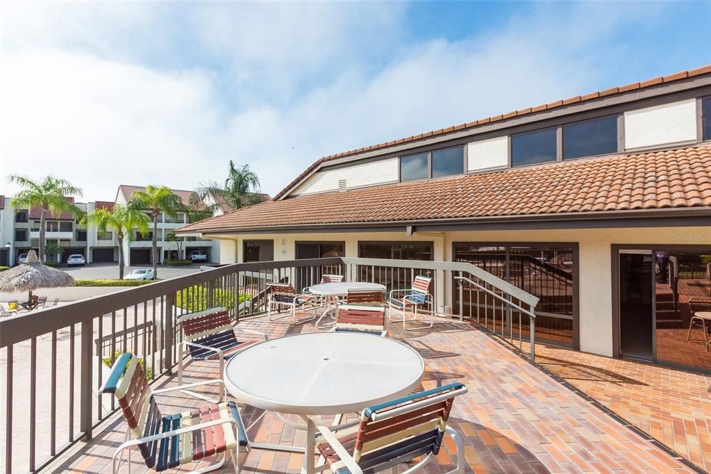 For Rent: $3,300 (2 beds, 2 baths, 1040 Square Feet)