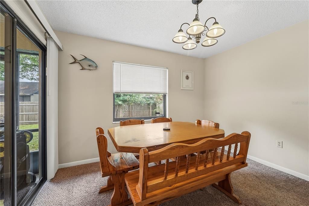 For Sale: $245,000 (2 beds, 2 baths, 1262 Square Feet)
