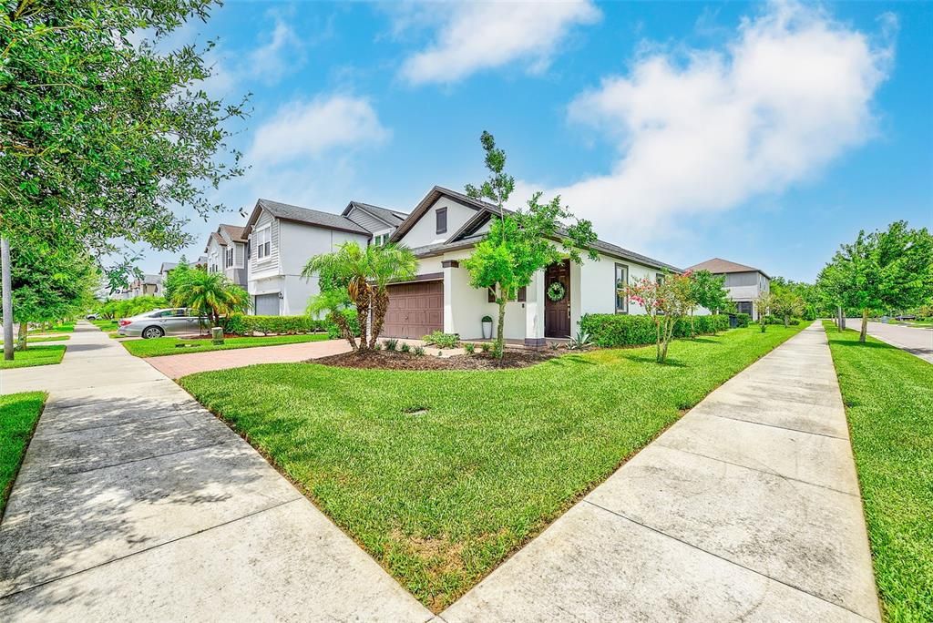 For Sale: $425,000 (3 beds, 2 baths, 1614 Square Feet)