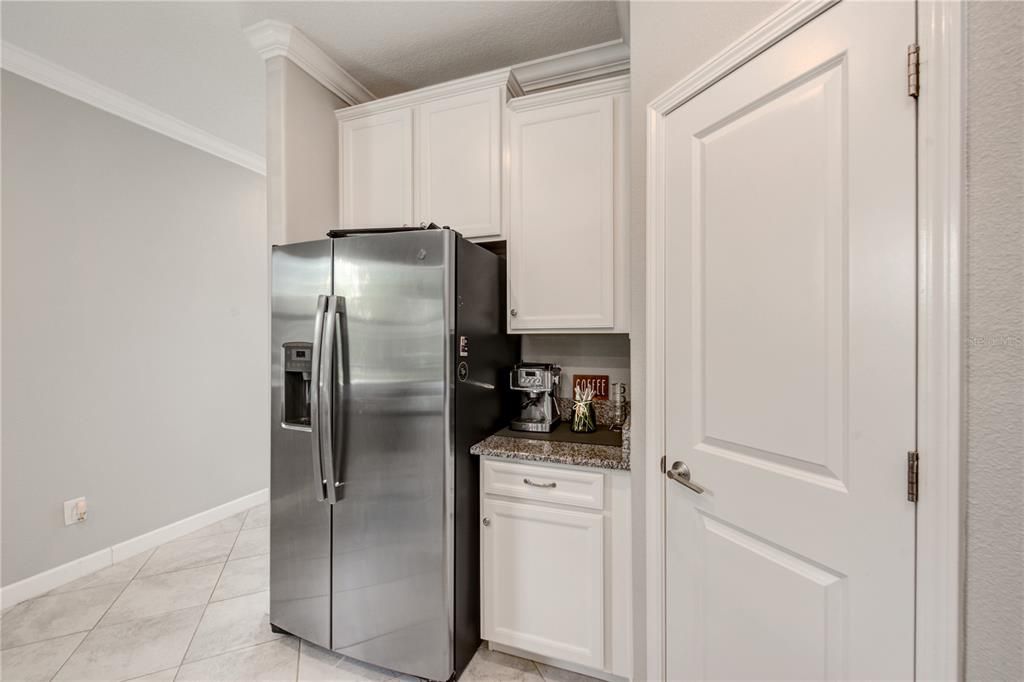 For Sale: $425,000 (3 beds, 2 baths, 1614 Square Feet)