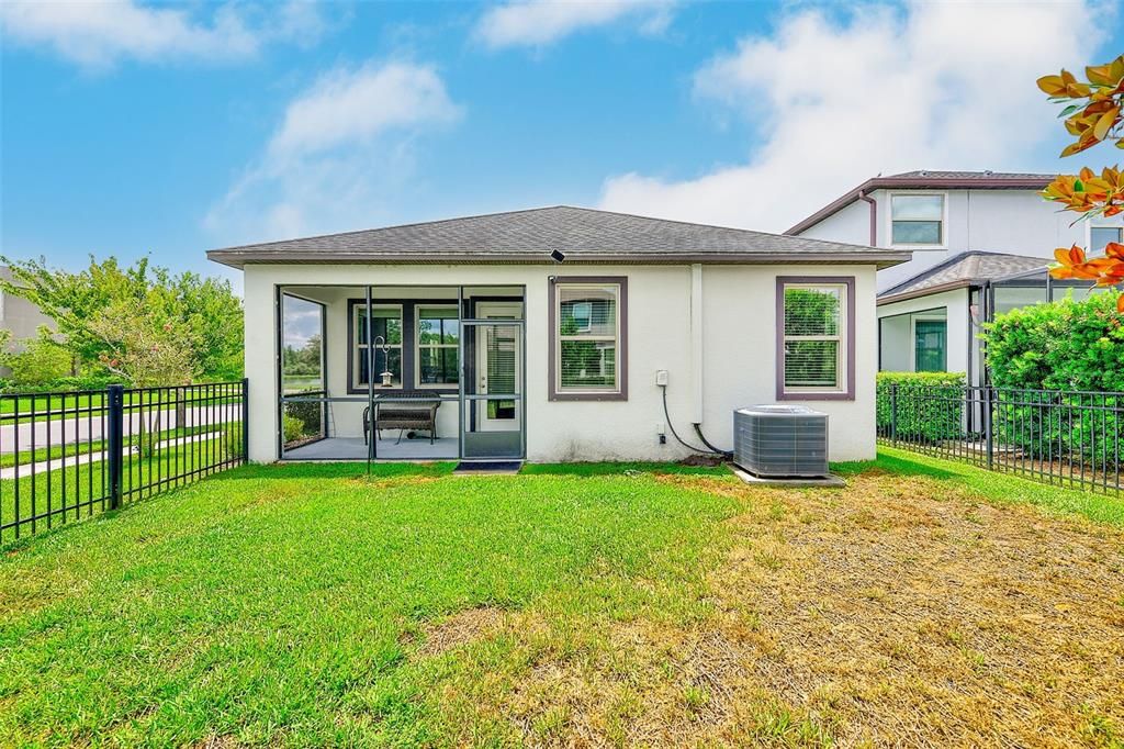 For Sale: $425,000 (3 beds, 2 baths, 1614 Square Feet)