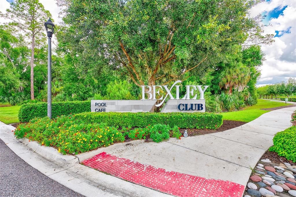 For Sale: $425,000 (3 beds, 2 baths, 1614 Square Feet)