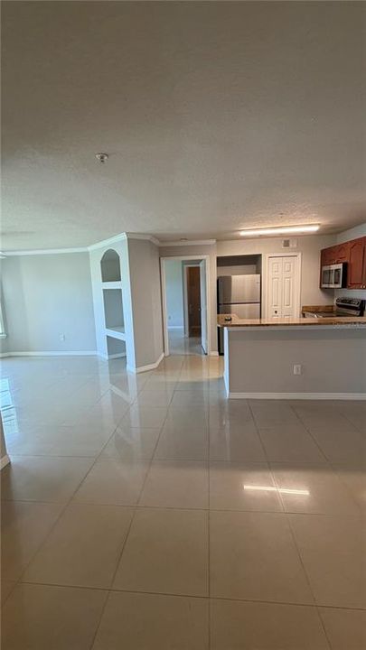 For Rent: $1,800 (2 beds, 2 baths, 1107 Square Feet)