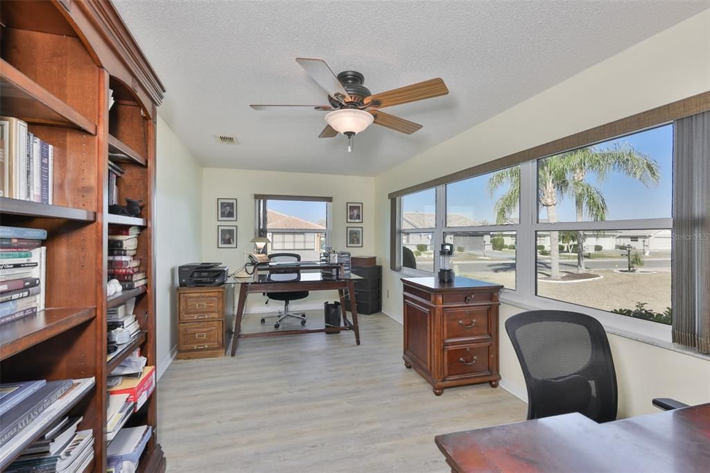 На продажу: $297,000 (2 спален, 2 ванн, 1857 Квадратных фут)