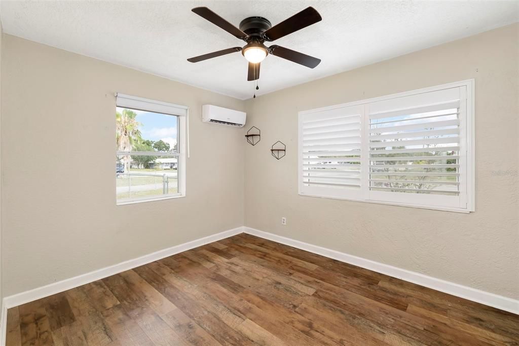For Sale: $410,000 (4 beds, 2 baths, 2317 Square Feet)