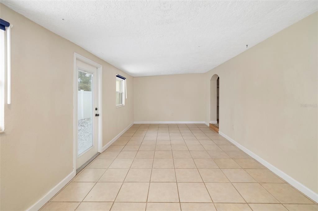 For Sale: $410,000 (4 beds, 2 baths, 2317 Square Feet)
