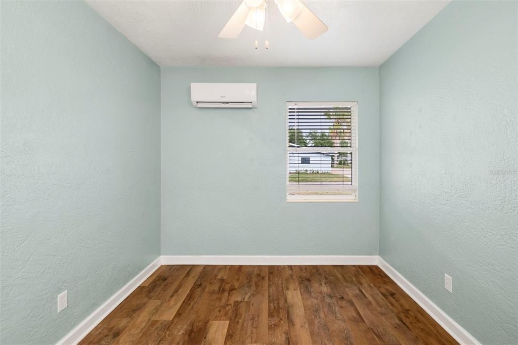 For Sale: $410,000 (4 beds, 2 baths, 2317 Square Feet)