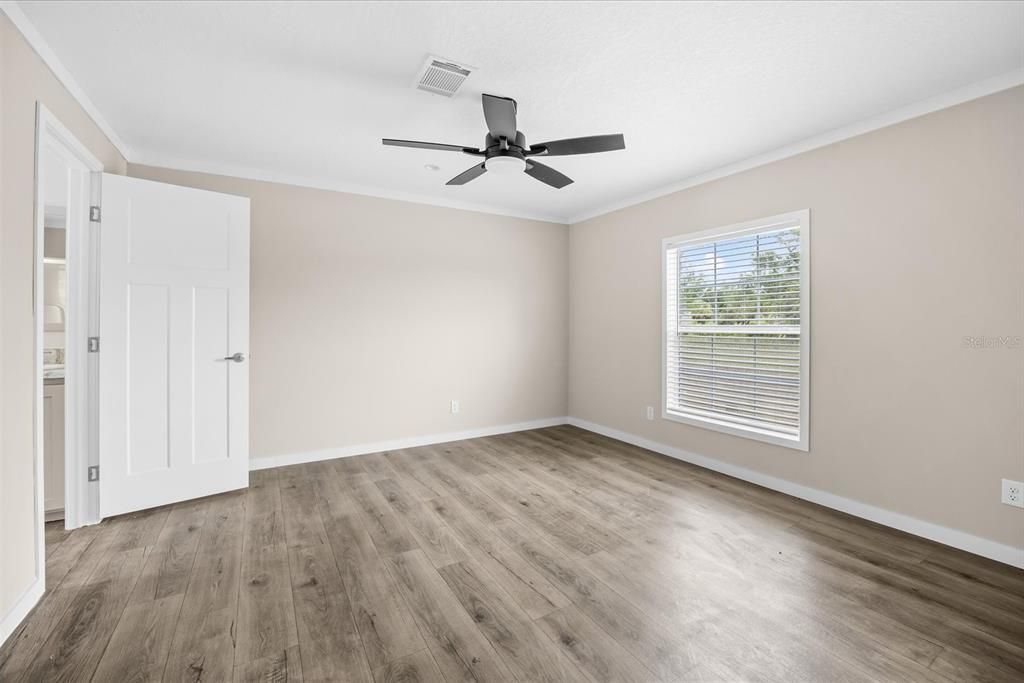 For Sale: $265,000 (3 beds, 2 baths, 1248 Square Feet)