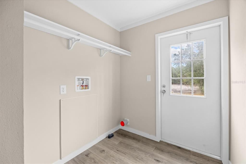 For Sale: $265,000 (3 beds, 2 baths, 1248 Square Feet)