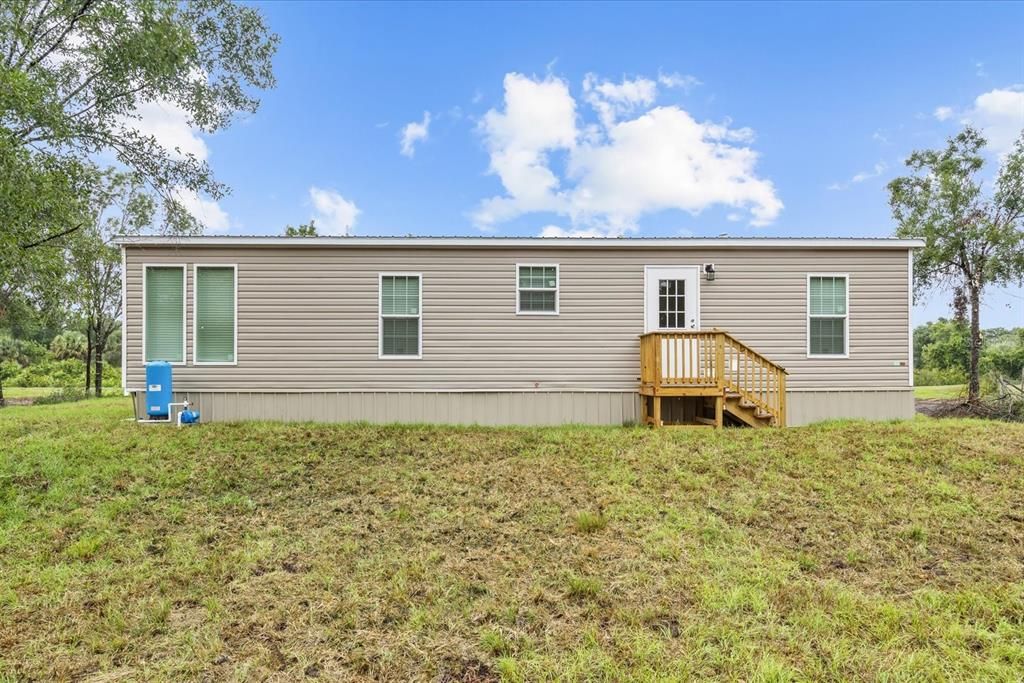 For Sale: $265,000 (3 beds, 2 baths, 1248 Square Feet)