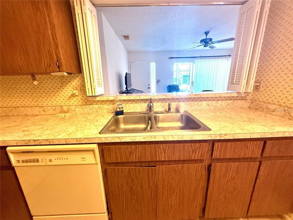 En Venta: $140,000 (2 camas, 2 baños, 1000 Pies cuadrados)