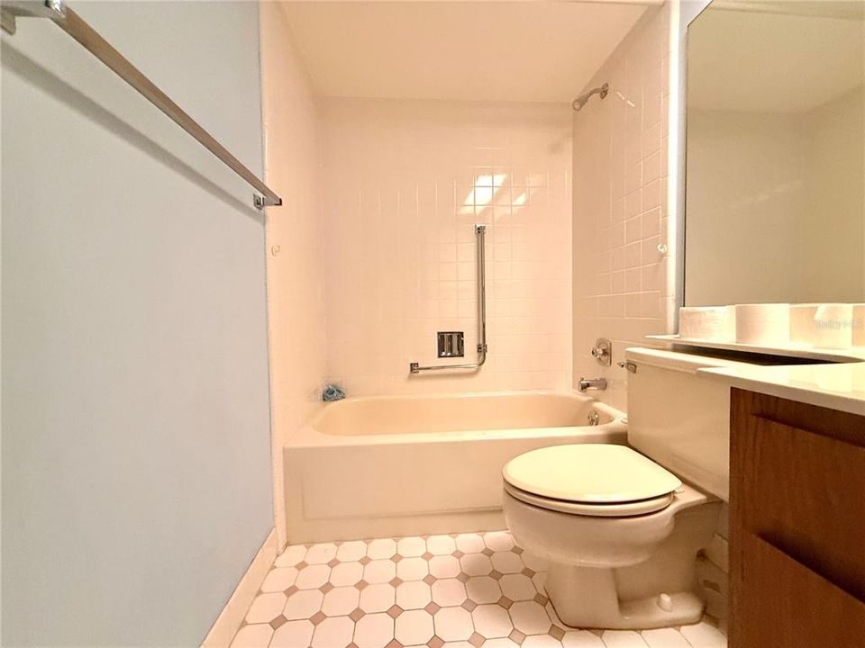 En Venta: $140,000 (2 camas, 2 baños, 1000 Pies cuadrados)