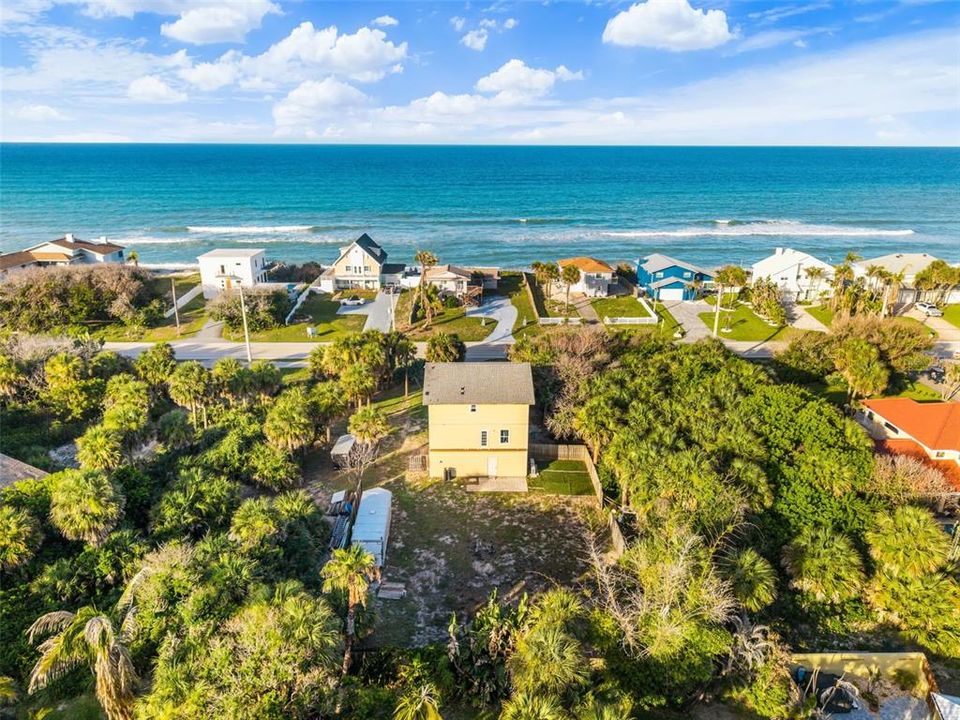For Sale: $899,000 (3 beds, 2 baths, 2048 Square Feet)