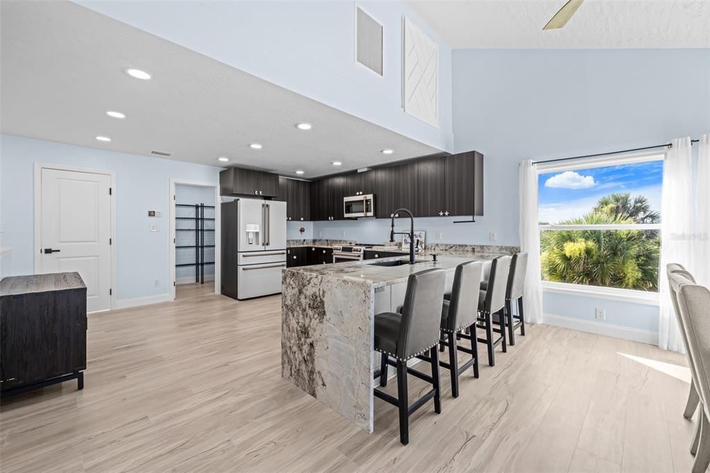 For Sale: $899,000 (3 beds, 2 baths, 2048 Square Feet)