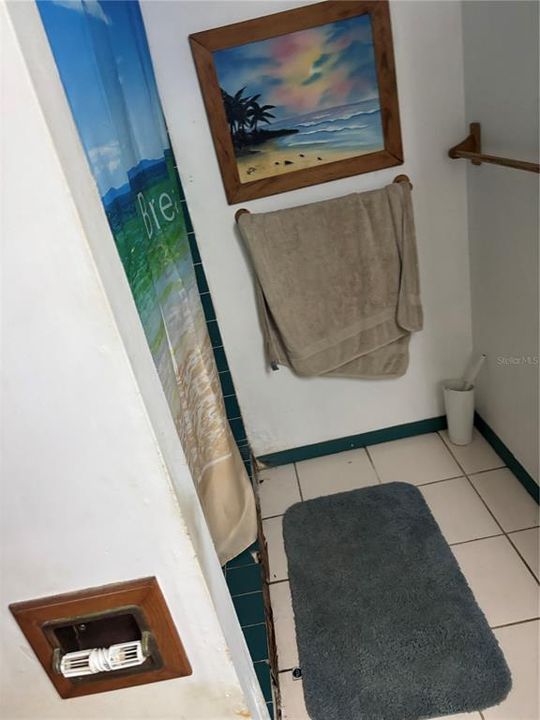 En Venta: $300,000 (3 camas, 2 baños, 1336 Pies cuadrados)