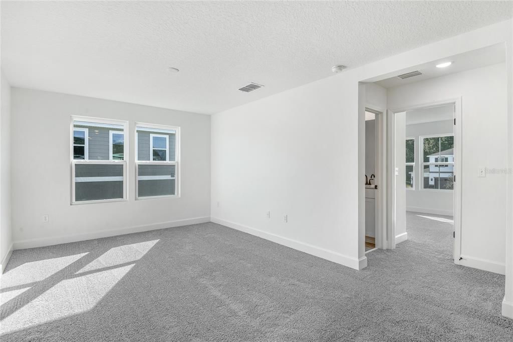 For Sale: $564,999 (4 beds, 3 baths, 3030 Square Feet)