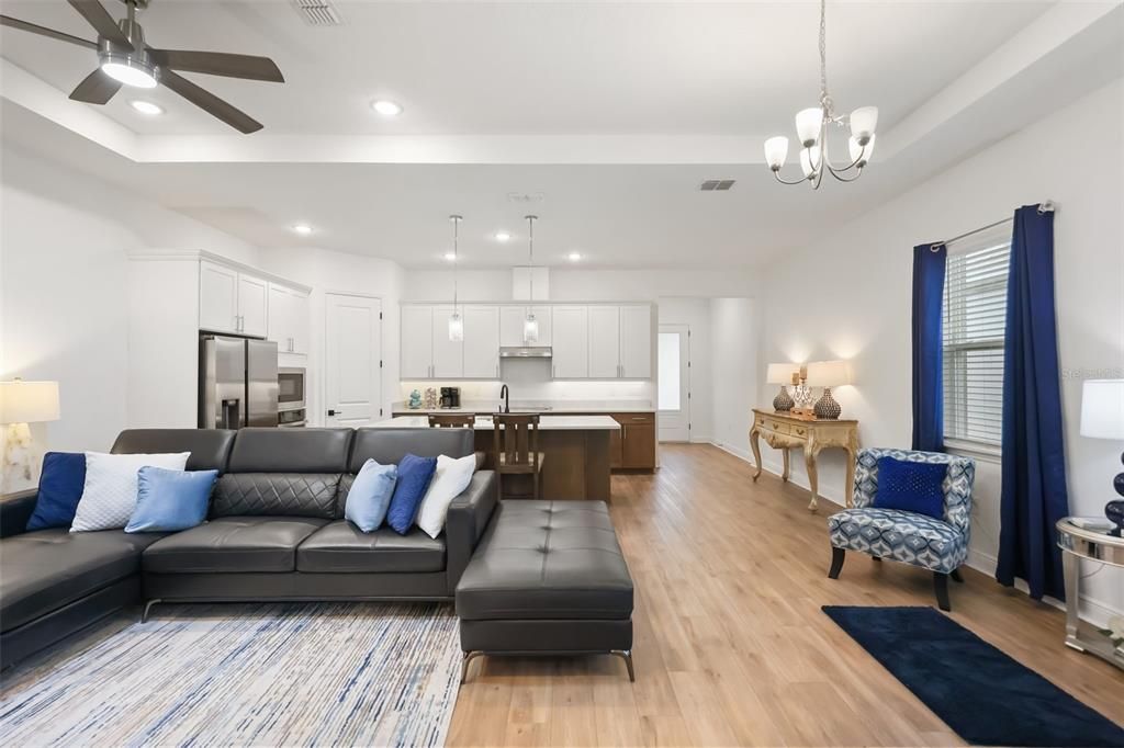 For Sale: $390,000 (3 beds, 2 baths, 1530 Square Feet)