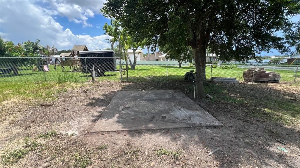 For Sale: $300,000 (3 beds, 2 baths, 1514 Square Feet)