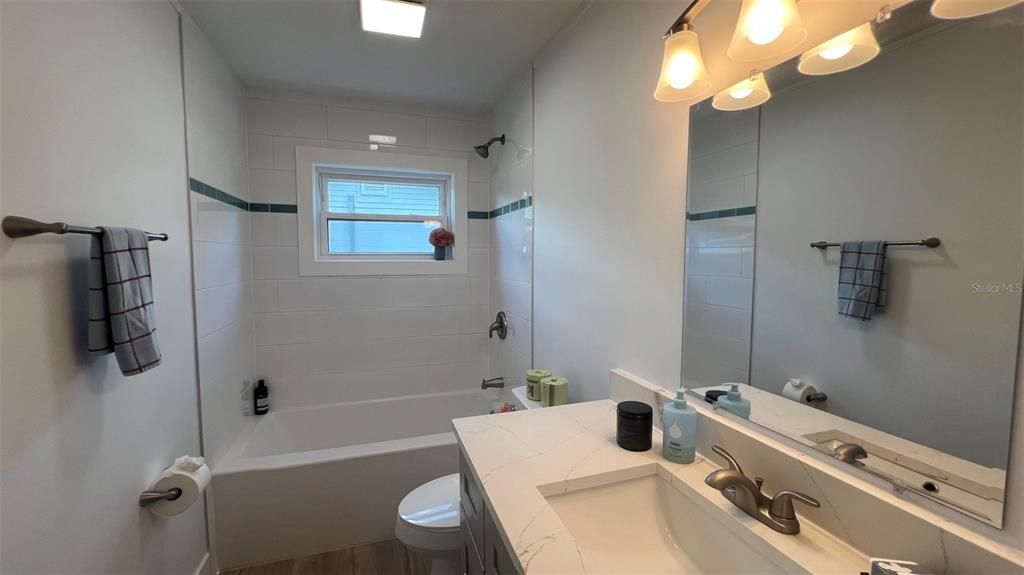 For Sale: $300,000 (3 beds, 2 baths, 1514 Square Feet)