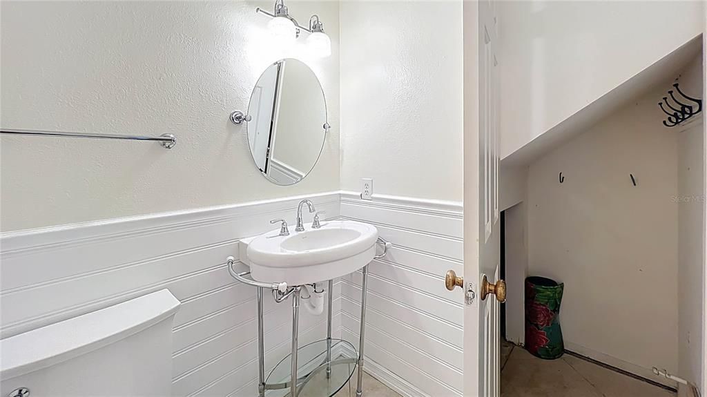 For Rent: $2,695 (2 beds, 2 baths, 1428 Square Feet)