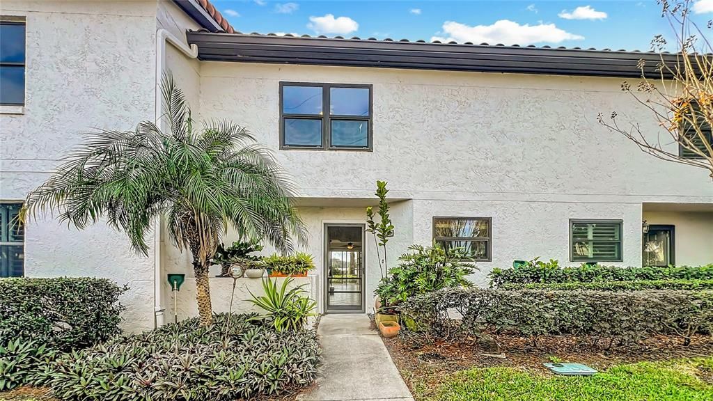 For Rent: $2,695 (2 beds, 2 baths, 1428 Square Feet)