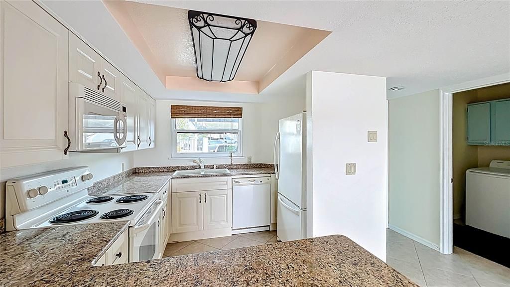 For Rent: $2,695 (2 beds, 2 baths, 1428 Square Feet)