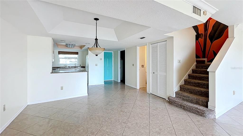 For Rent: $2,695 (2 beds, 2 baths, 1428 Square Feet)