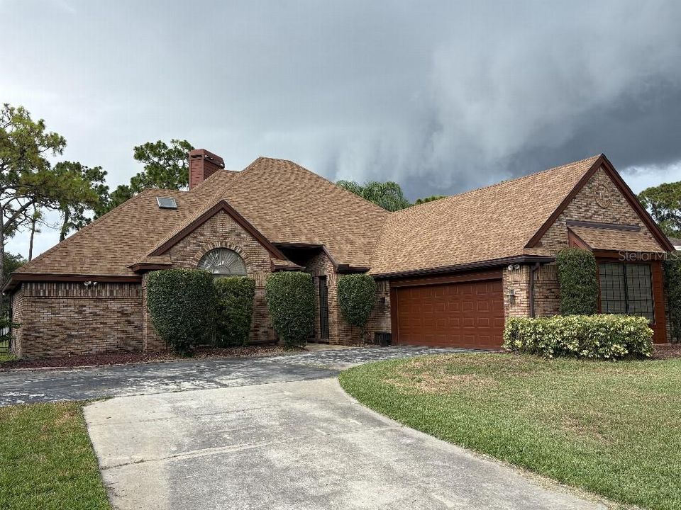 En Venta: $889,000 (4 camas, 3 baños, 2728 Pies cuadrados)
