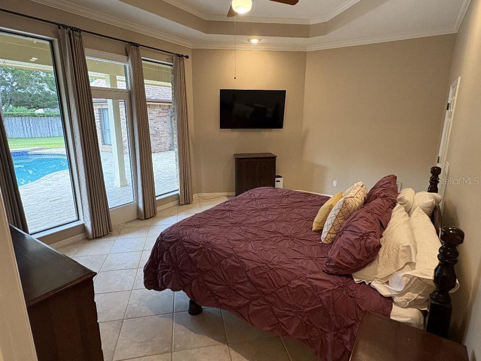 En Venta: $889,000 (4 camas, 3 baños, 2728 Pies cuadrados)